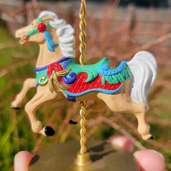 Hallmark 1989 Carousel Horse Christmas Ornaments (4) ~ GUC - Picture 5 of 16